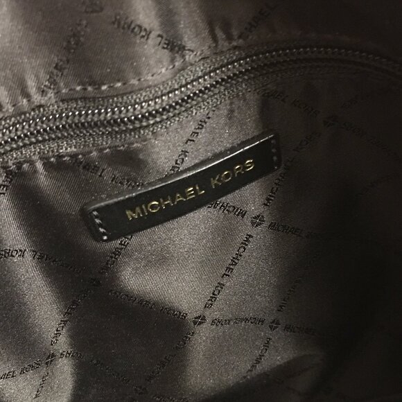 NWT!!! Michael Kors Ciara Black Metallic Large Shoulder Tote w/ wristlet - Picture 9 of 16